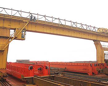 Outdoor Gantry Cranes in Action: Streamlining Logistics in Warehousing