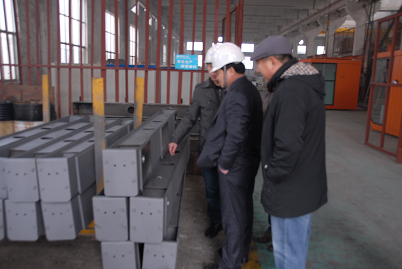 302.jpgWarmly welcome customers from domestic and overseas to visit Zhongong gruop for the business. 1