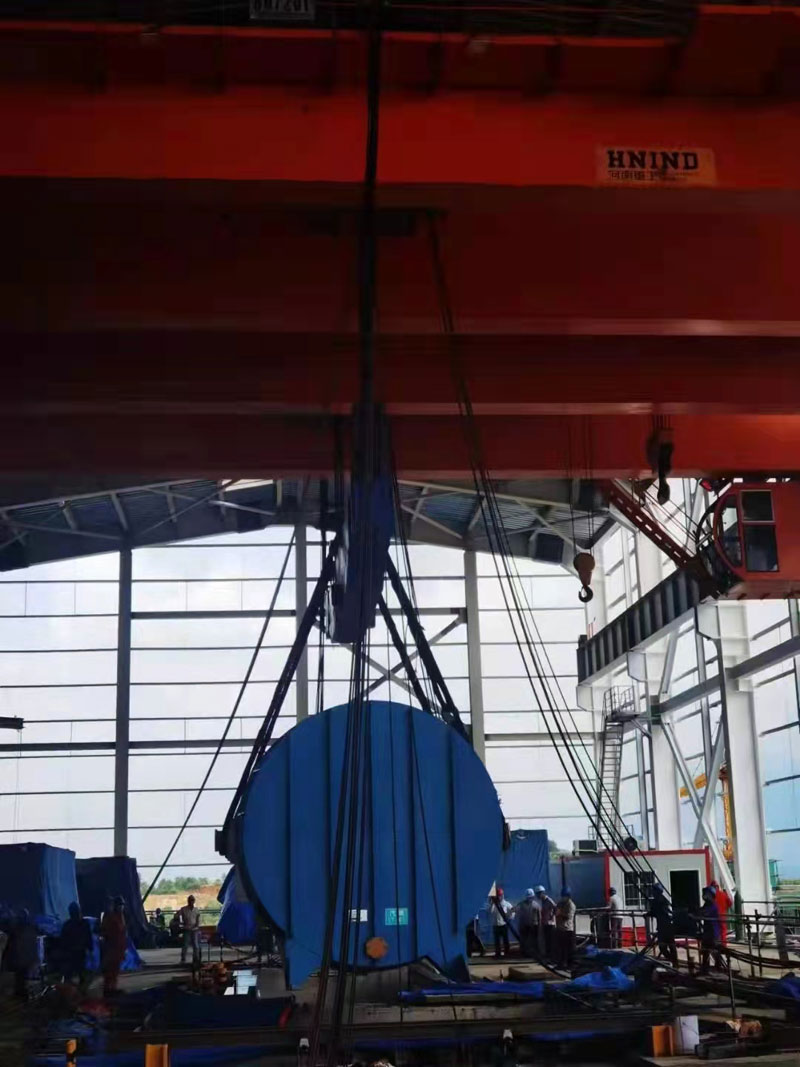 Assist Huadian Sihanouk to complete the hoisting of the stator!